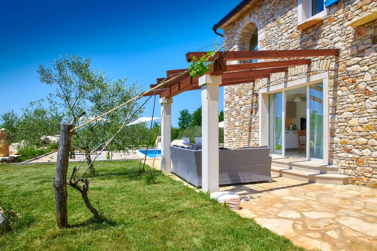 Stifanići Relax House Surrounded By Olives And Vineyard 빌라